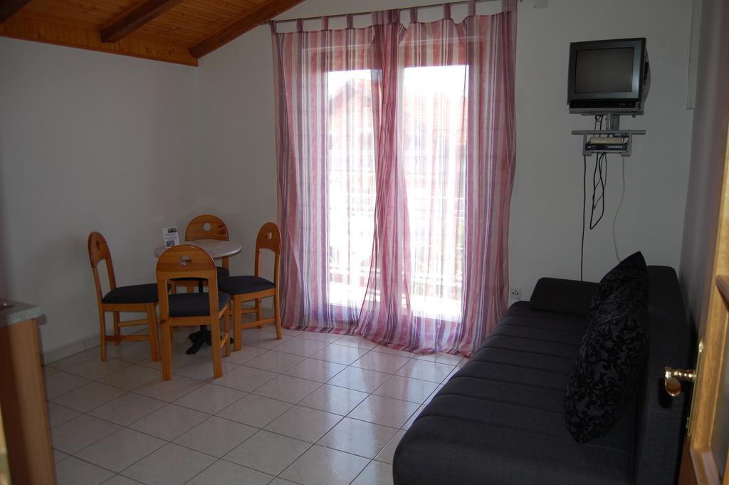 Apartments Bojanic Vodice Chambre photo