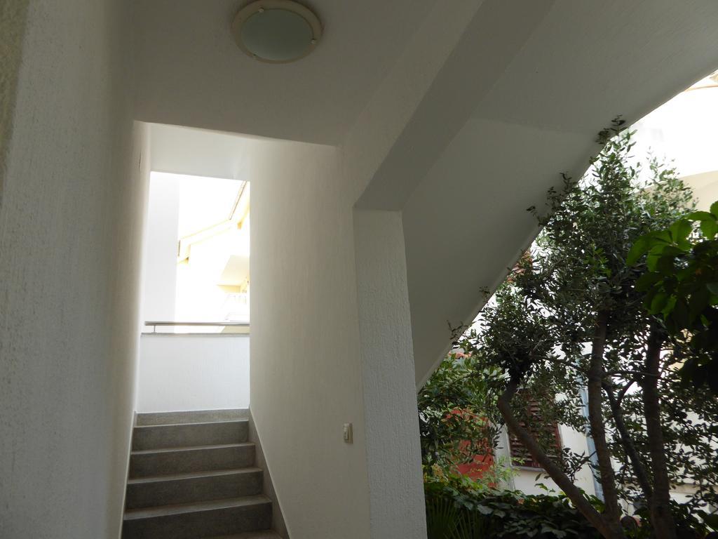 Apartments Bojanic Vodice Extérieur photo
