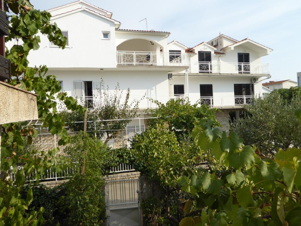 Apartments Bojanic Vodice Extérieur photo