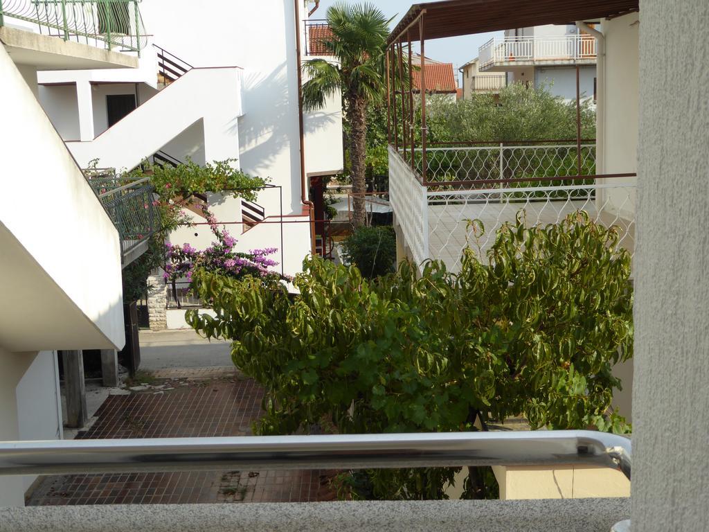 Apartments Bojanic Vodice Extérieur photo