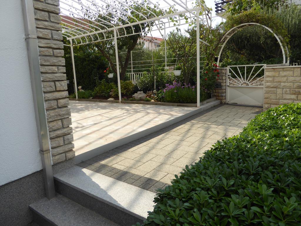 Apartments Bojanic Vodice Extérieur photo