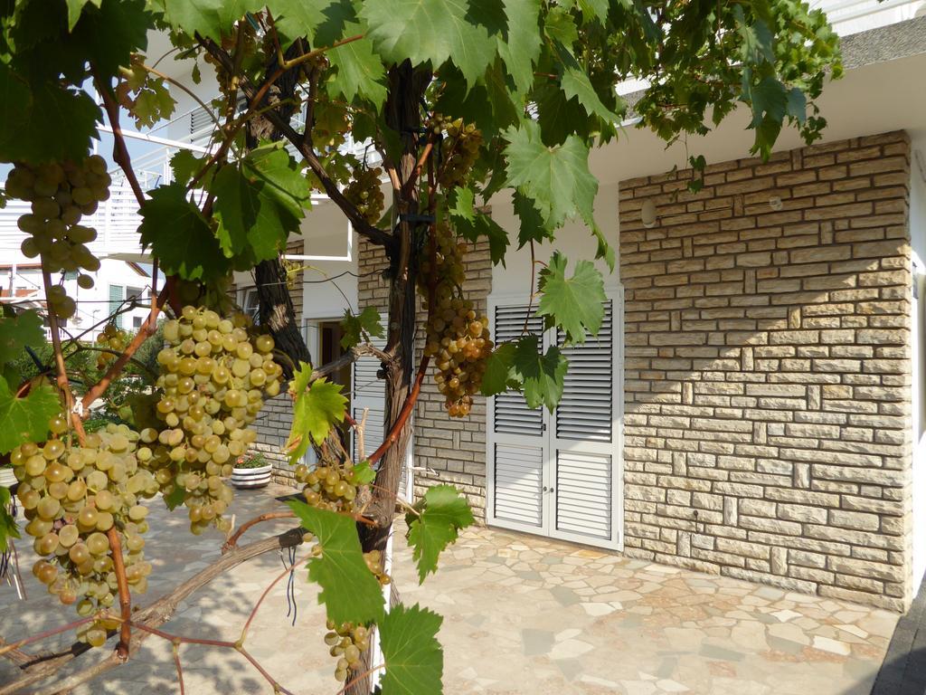 Apartments Bojanic Vodice Extérieur photo