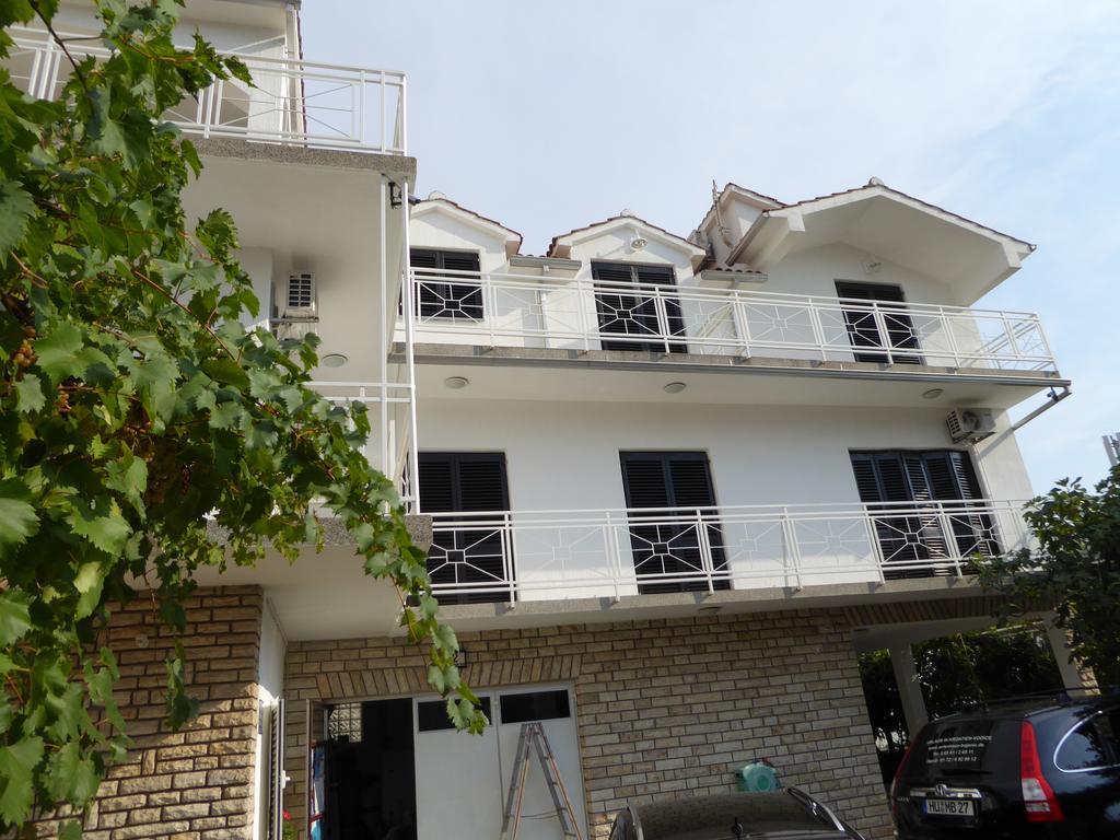 Apartments Bojanic Vodice Extérieur photo