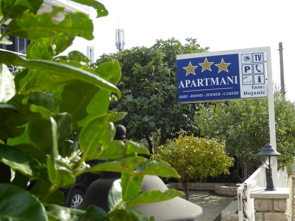 Apartments Bojanic Vodice Extérieur photo